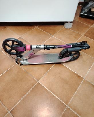 Monopattino per bambina