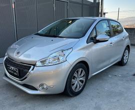 Peugeot 208-sì neopat-12.000 km