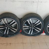 Cerchi 19" Originali Audi TT S-Line (8S0)+ Gomme