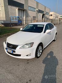 Lexus IS 220d del 2010.