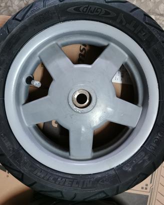 ruota posteriore vespa LX 