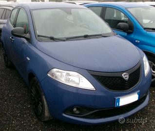 Lancia Ypsilon 1.2 69 CV 5 porte Elefantino Blu In