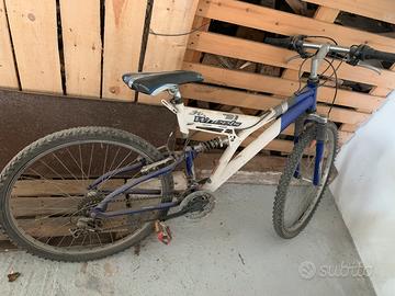 Mountain bike da ragazzo