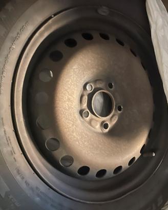 4 cerchi con 5 fori ford