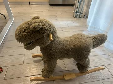 Dinosauro cavalcabile