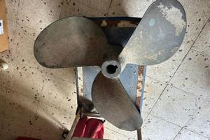 Elica per peschereccio