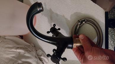 Kit rubinetto per lavabo 