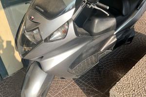 Honda Silver wing 400