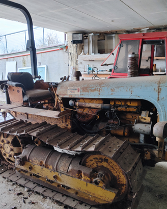 Trattore a cingoli con arco Landini CL5000