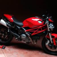 Ducati Monster 796