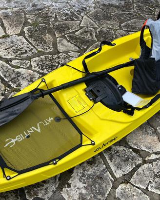 Canoa open come nuova (incluso pagaia e giubbotto)