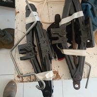 n. 2 cric a pantografo 