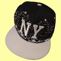 Cappellino New York b/n