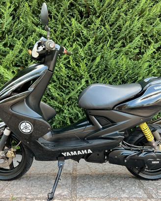 Yamaha Aerox R 50