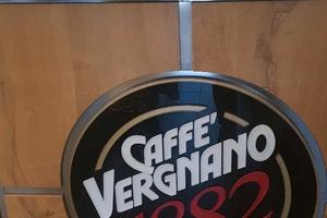Bar prestigioso in centro commerciale