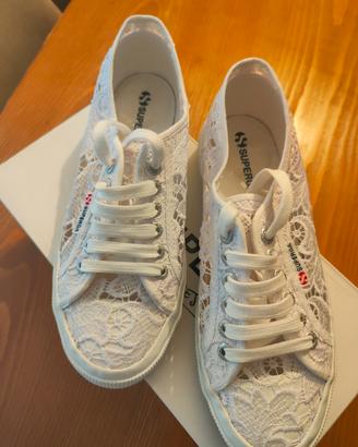 Superga bianca in pizzo 