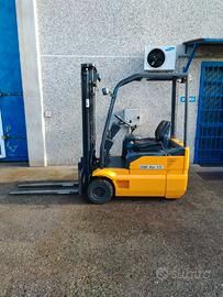 Carrello elevatore muletto om xe 15