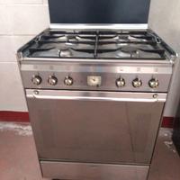 CUCINA A GAS SMEG IN ACCIAIO INOX