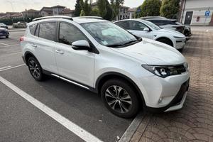 Rav 4 - white edition - 4x4