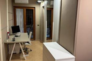 Stanza singola di fronte università di medicina