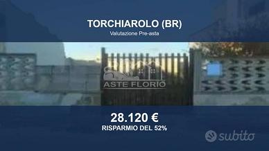 Immobile in asta di 697 m² a Torchiarolo