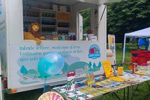 Libreria d'asporto (rimorchio speciale)