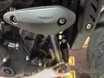 tamponi para motore triumph speed triple