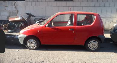 fiat 600 anno 2004