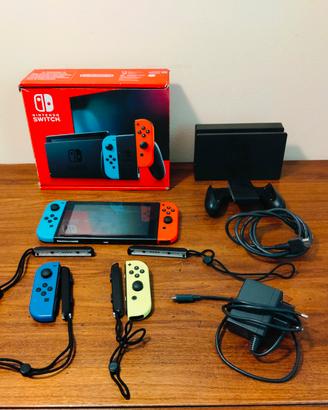Nintendo Switch V2(2022) con accessori e giochi