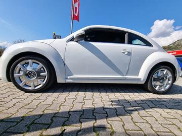VOLKSWAGEN Maggiolino 1.6 TDI Design