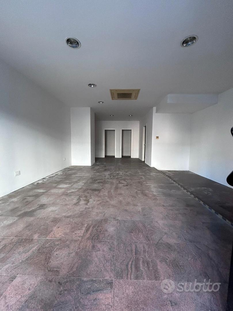 Poslovni prostor, 68 m²