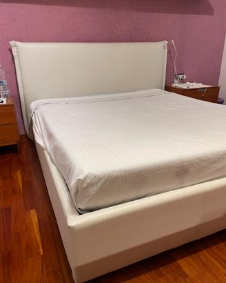 Letto contenitore matrimoniale