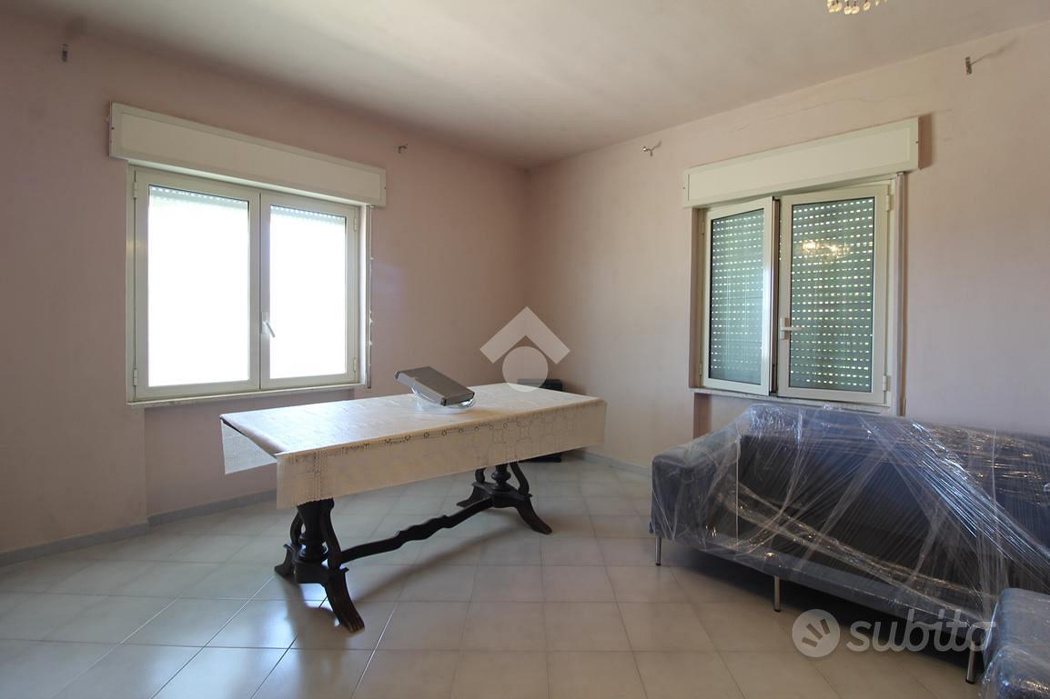 Casa – Brindisi, Tuturano - Altro