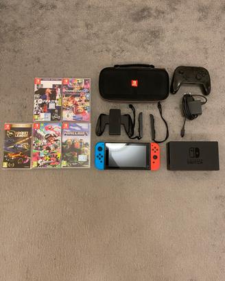 Nintendo switch 1 + 5 giochi +1pro controller