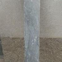Battiscopa grigio