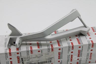 piastra staffa cavalletto laterale Ducati Monster 