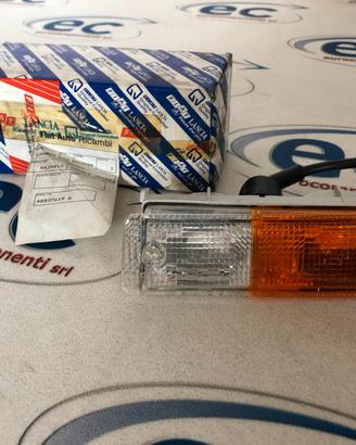 4439817 Indicatore di direzione anteriore destro F