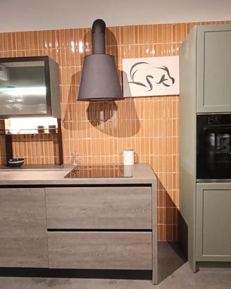 Cucina NUOVA / L 371 cm / Elettrodomestici  Bosch