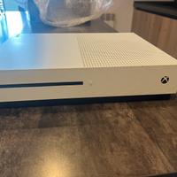XBOX ONE S 1TB