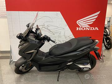 Honda forza 350