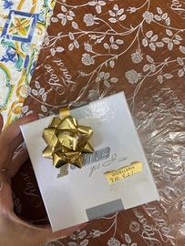 Bracciale a catenella con fiori color oro- argento