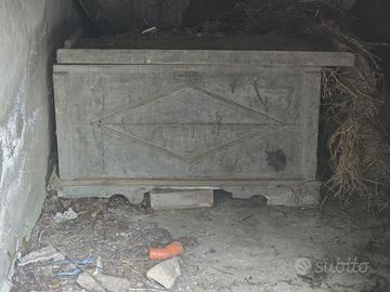 Cassapanca antica stile rustico friulano 800