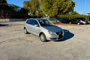 Volkswagen Polo 1.2 benzina 5porte NEOPATENTATI
