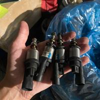 Iniettori ford fiesta 1.4  brc blu