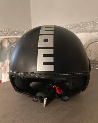 Casco momo design
