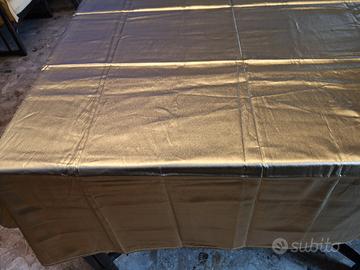 Tovaglia copritavolo dorata in lurex