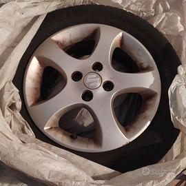 Cerchi in lega Suzuki Swift / Toyota Yaris 4 fori
