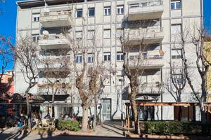 Locale commerciale al piano terra, Bosa