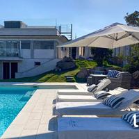 Villa di lusso con piscina e vista mare