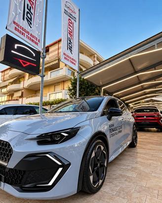 Renault Clio Full Hybrid E-Tech 160 CV Techno 6